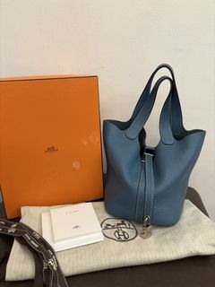 (Category: ) located in . Submitted by authentic_shopaholic_manila (Listing ID 1444709695, Image 1). Description: .