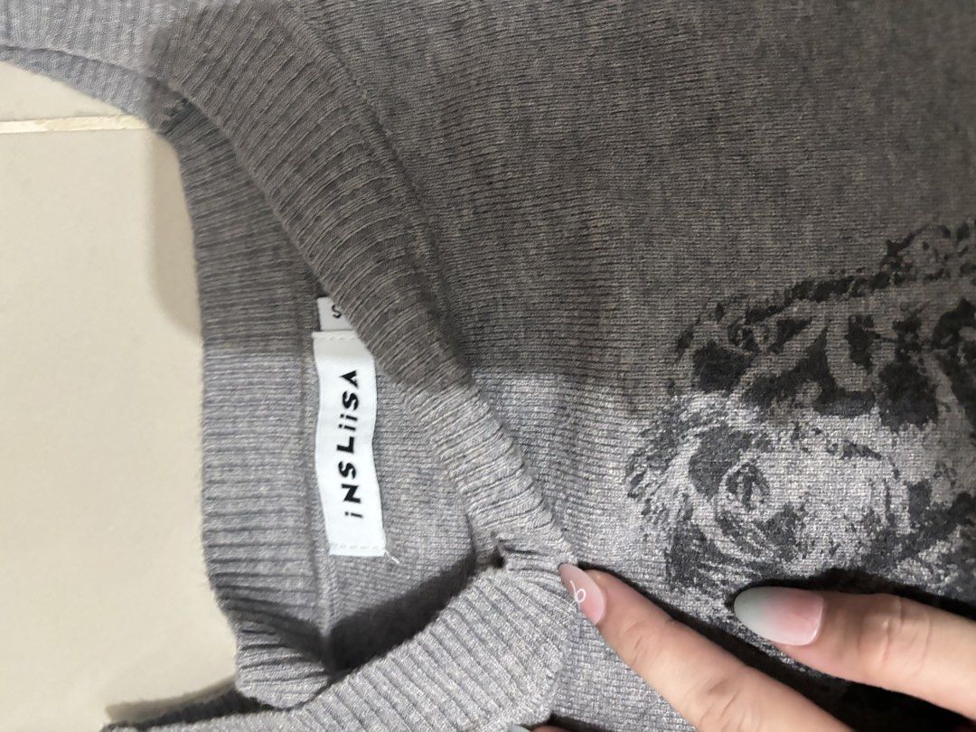 High quality knitted asymmetrical top (Category: Others Tops) located in San Jose del Monte. Submitted by rtemsii (Listing ID 1444781114, Image 2). Description: Used once lng can for to medium stretchy aia.