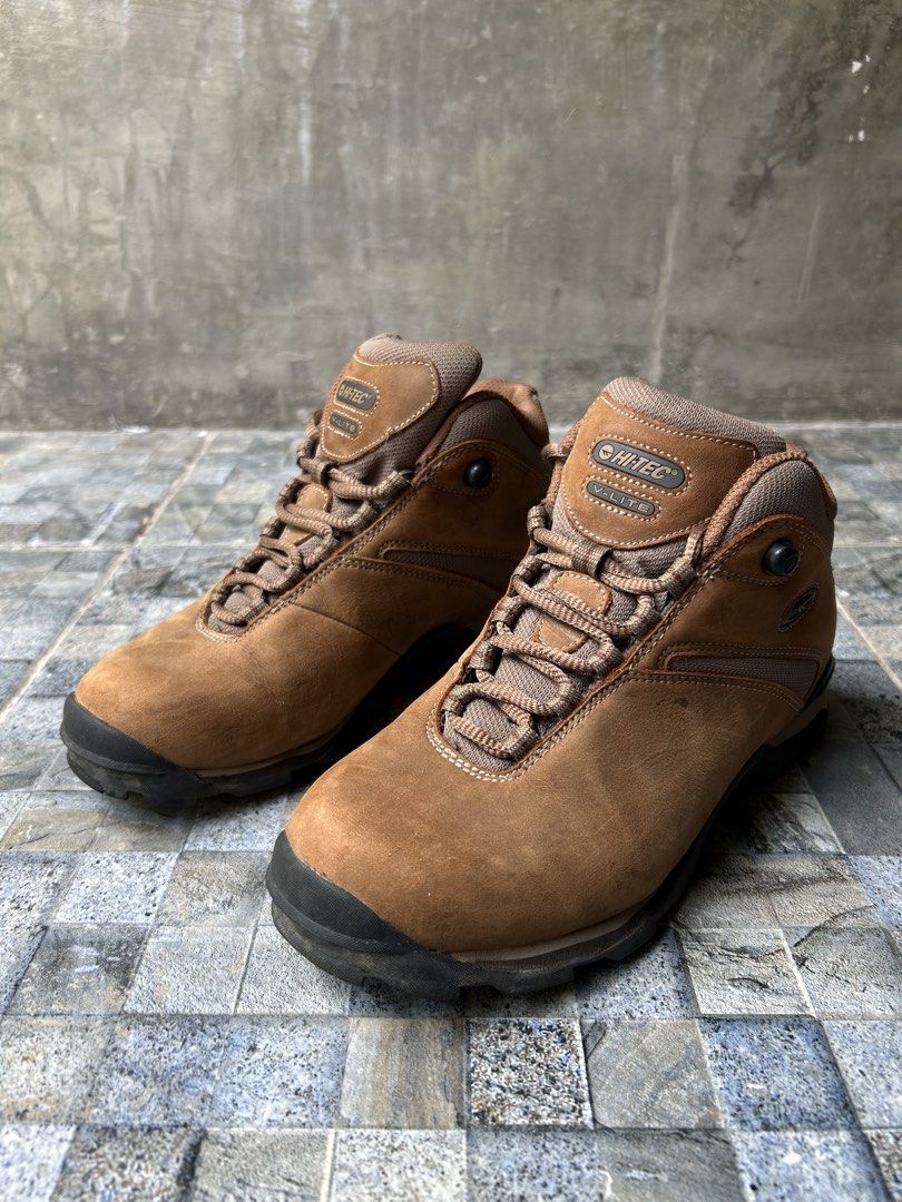 Hi-Tec V-Lite Brown Suede Hiking Boots US 7 (Category: Boots) located in Quezon City. Submitted by commonwealthpickerph (Listing ID 1444729448, Image 2). Description: Hi-Tec V-Lite Brown Suede Hiking Boots US 7 - Material: Brown Suede - Design: Mid-height hiking boots - Features: Sturdy laces, grip sole - Ideal for: Trails and outdoor adventures - Benefits: Comfortable and durable - In good condition - Has minor sign of used .