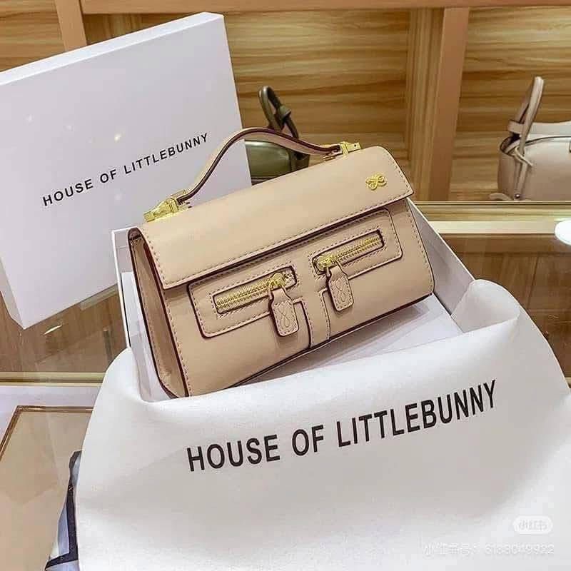 HOLB 2way sling bag with box (Category: Cross-body Bags) located in Manila. Submitted by raya021 (Listing ID 1444759642, Image 2). Description: .
