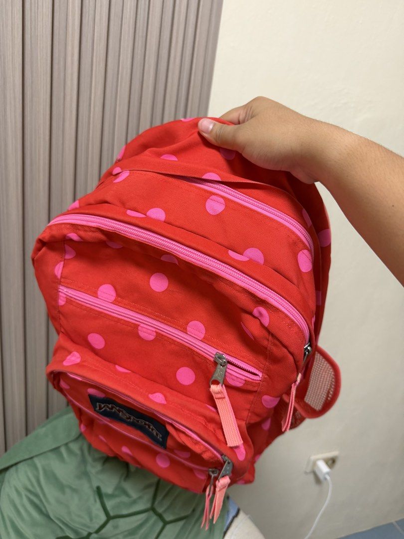 JanSport Big Student Red Backpack Travel bag (Category: Backpacks) located in Cauayan City . Submitted by declutterphi1 (Listing ID 1444706402, Image 2). Description: 🌷 used; signs of usage Bought at around 5k 🌷 RFS: decluttering 🌷 MOP: GCash/Paymaya/BPI 🌷 MOD: J&T 📌 Settle your payment first. 📌 Shipping fee will be shouldered by the buyer. (70 if luzon, 95 if visayas/mindanao) 📌 Strictly no return, no exchange.