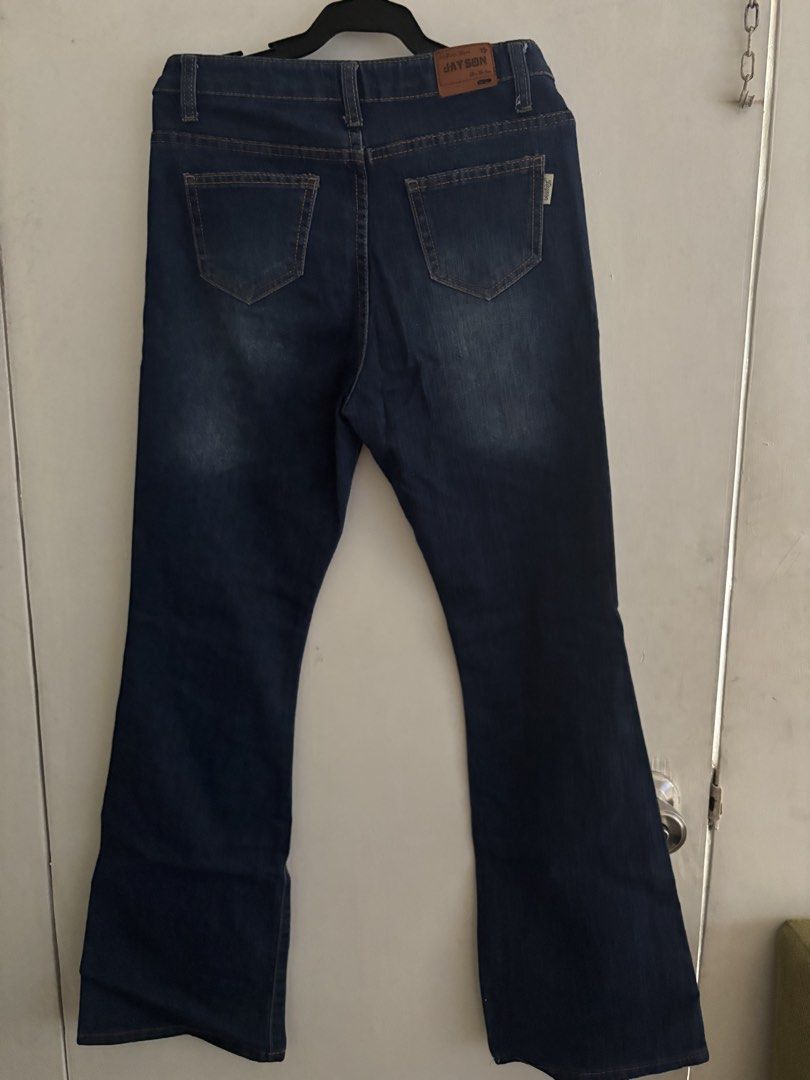 Jayden Blue Denim Flare Jeans (Category: Jeans) located in Taguig. Submitted by macxdinglas (Listing ID 1444745187, Image 2). Description: - Blue denim jeans - Flare leg style - Classic 5-pocket design - Button and zip closure - Vintage-inspired wash - Ideal for casual outfits Likenew 26-27.