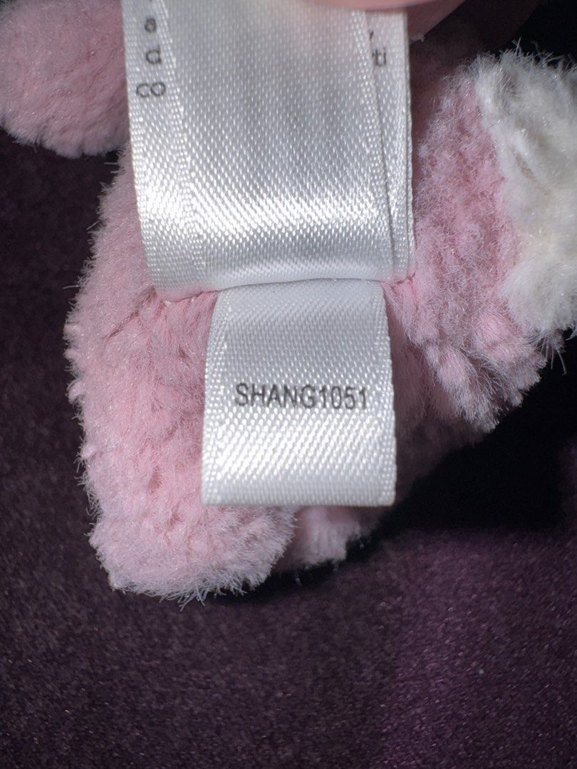 Jellycat Bashful Tulip Bunny Bag Charm (Category: Plushies & Soft Toys) located in Valenzuela. Submitted by gracemuy (Listing ID 1444785922, Image 3). Description: Authentic Jellycat Bashful Tulip Bunny Bag Charm (retired).