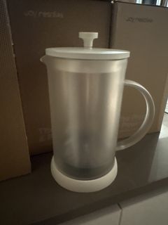 (Category: ) located in . Submitted by mellylty (Listing ID 1444806406, Image 1). Description: .