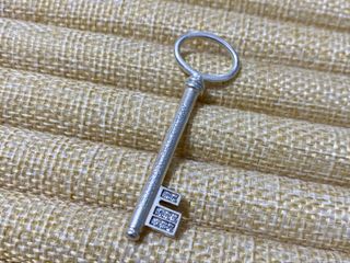 (Category: ) located in . Submitted by silvershineph (Listing ID 1444773901, Image 1). Description: .