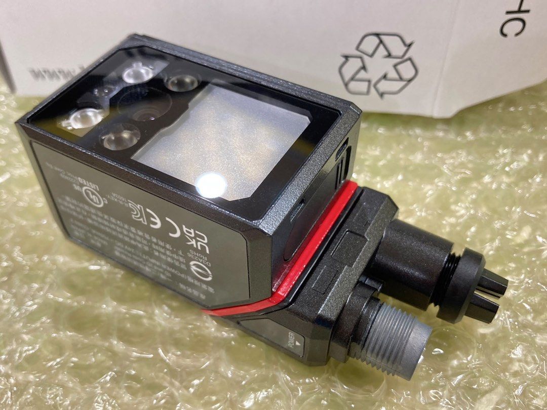 Keyence SR-300W Code Reader (Category: Everything Else) located in Singapore. Submitted by legendconceptssg (Listing ID 1444813347, Image 2). Description: Brand new in box.. selling as-is without cables. .