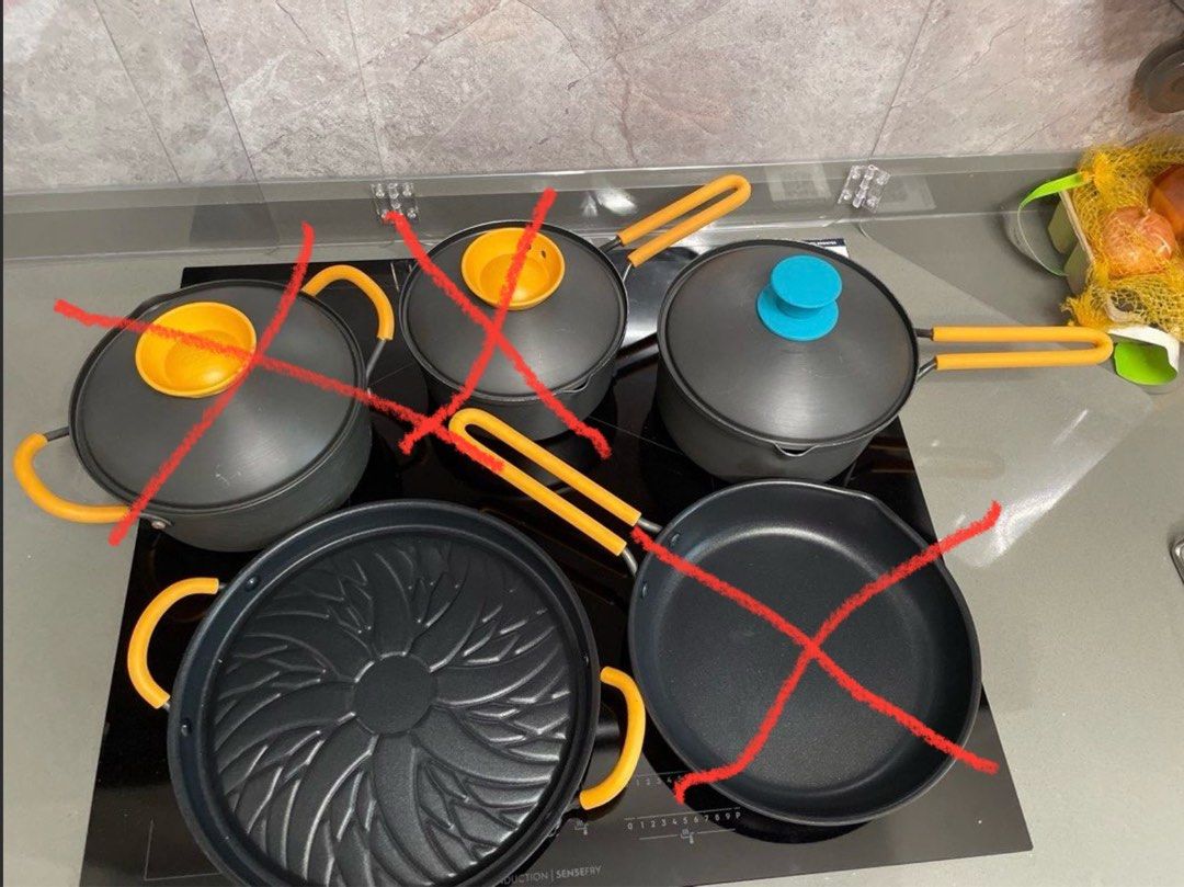 Korean noodle pot and pan486979590906204160
