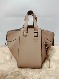 (Category: ) located in . Submitted by secondhand_shop2 (Listing ID 1444825889, Image 1). Description: .