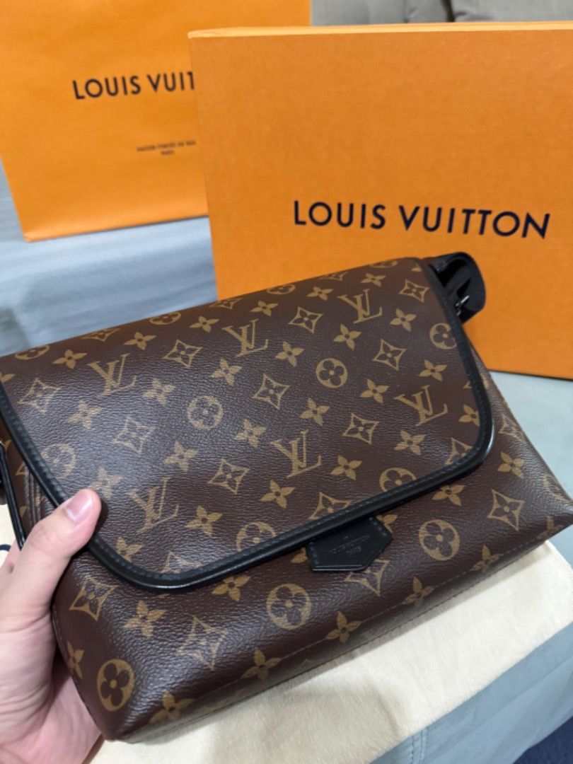 Louis Vuitton Monogram Messenger Bag (Category: Luxury Bags & Wallets) located in Quezon City. Submitted by directrlmartinez (Listing ID 1444690416, Image 1). Description: Selling this barely used Louis Vuitton Magnetic Messenger Bag in Monogram Macassar M45557 RFID (authenticity check). Measurements: (HxWxD) 22cm x 25cm x 7cm / 8.66'' x 9.84'' x 2.75'' Inclusion: Bag Dustbag Autheticity Tag/RFID Box Paper Bag Purchased in Louis Vuitton Champs El
