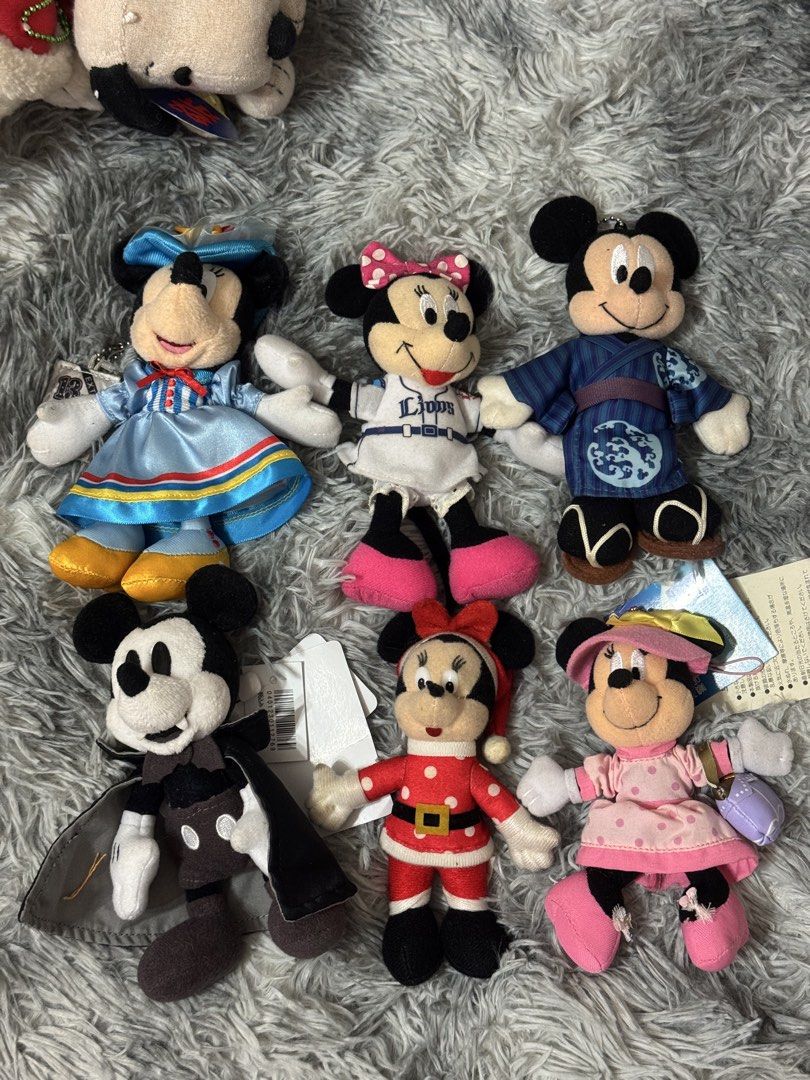 Mickey Minnie and Snoopy Plush Charms (Category: Plushies & Soft Toys) located in Antipolo. Submitted by bhabiegraciefashionlab (Listing ID 1444775012, Image 3). Description: Assorted Mickey and Minnie and Snoopy Charms Price Starts @₱180 All original from Japan Limited stocks Get yours now.