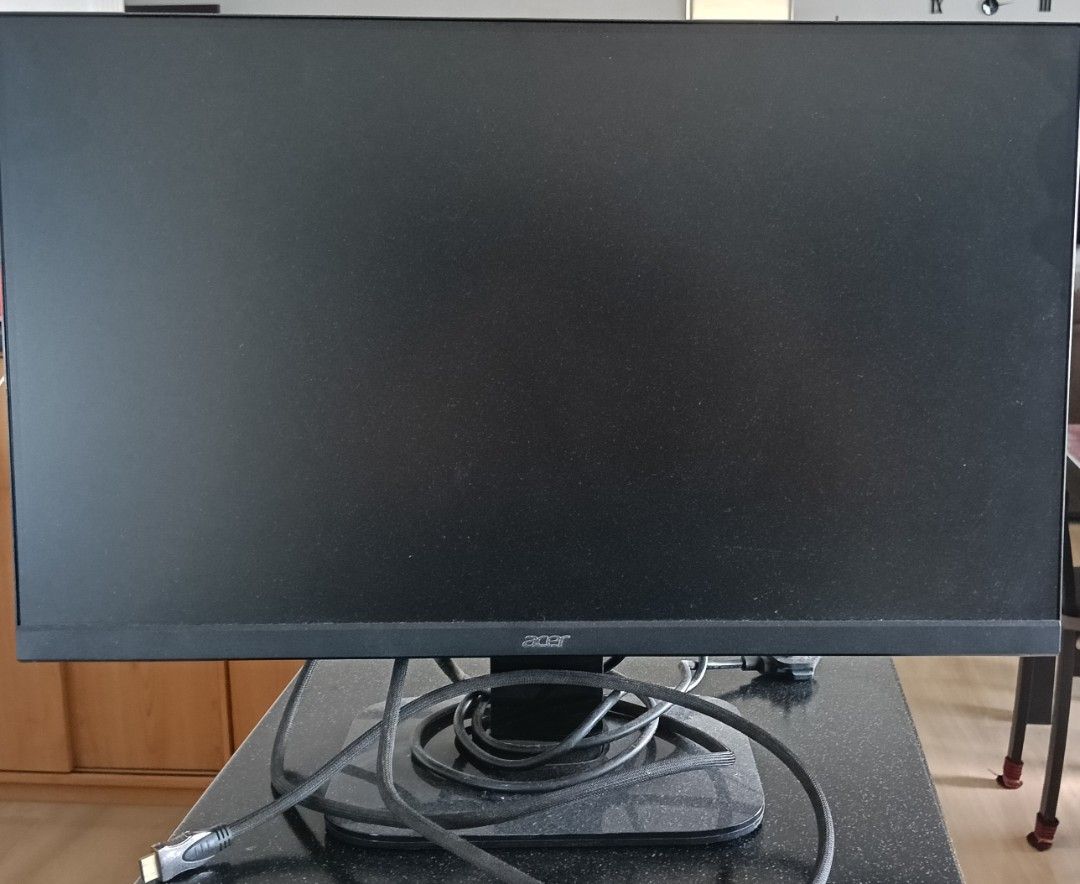 Monitor (Category: Desktops) located in Singapore. Submitted by uncle_uncle (Listing ID 1444720884, Image 1). Description: - Acer Monitor - Manufactured in 2023 - 27-inch display - Comes with stand.