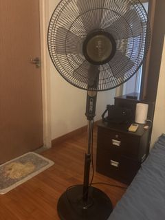 (Category: ) located in . Submitted by theway14 (Listing ID 1444807912, Image 1). Description: .