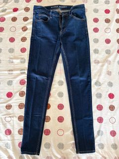 (Category: ) located in . Submitted by makingroomfinds (Listing ID 1444781888, Image 1). Description: .