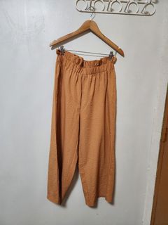 (Category: ) located in . Submitted by KanamiFinds (Listing ID 1444822974, Image 1). Description: .