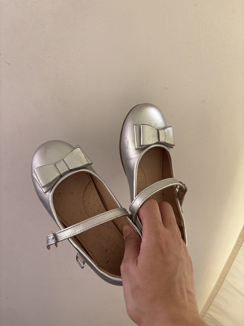 My Feet Silver Shoes - Size 29 (Category: Flats & Sandals) located in Quezon City. Submitted by ownedandloved (Listing ID 1444689031, Image 1). Description: - Cute silver shoes for kids - Size 29 -rarely used; just needs cleaning -Rfs: outgrown .