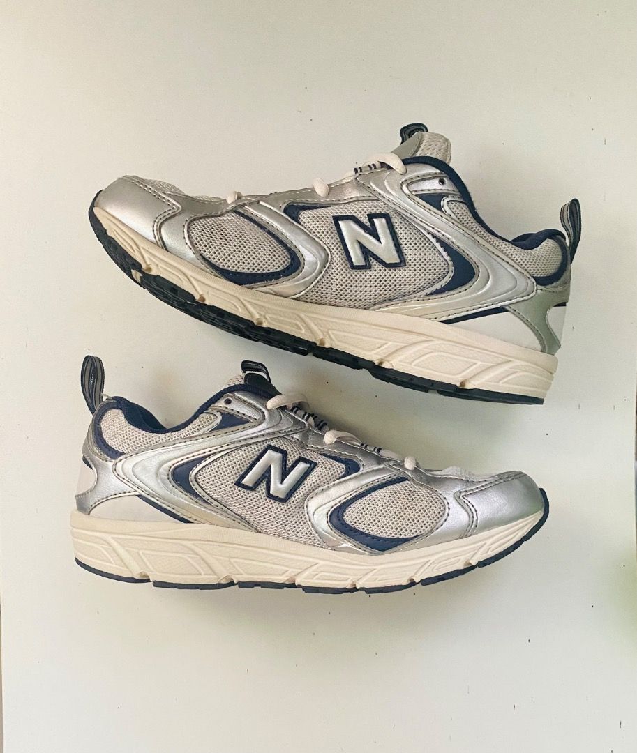 New Balance 408 (Category: Sneakers) located in San Carlos. Submitted by kicksbuddy28 (Listing ID 1444733548, Image 1). Description: EU 37 22.5cm to 23cm EXCELLENT CONDITION AUTHENTIC .