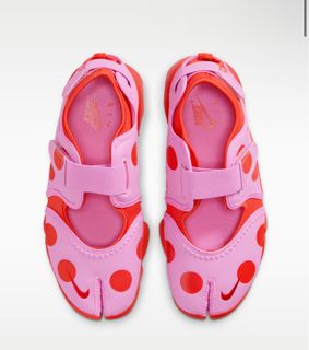 (Category: ) located in . Submitted by vadercloset (Listing ID 1444812080, Image 1). Description: .