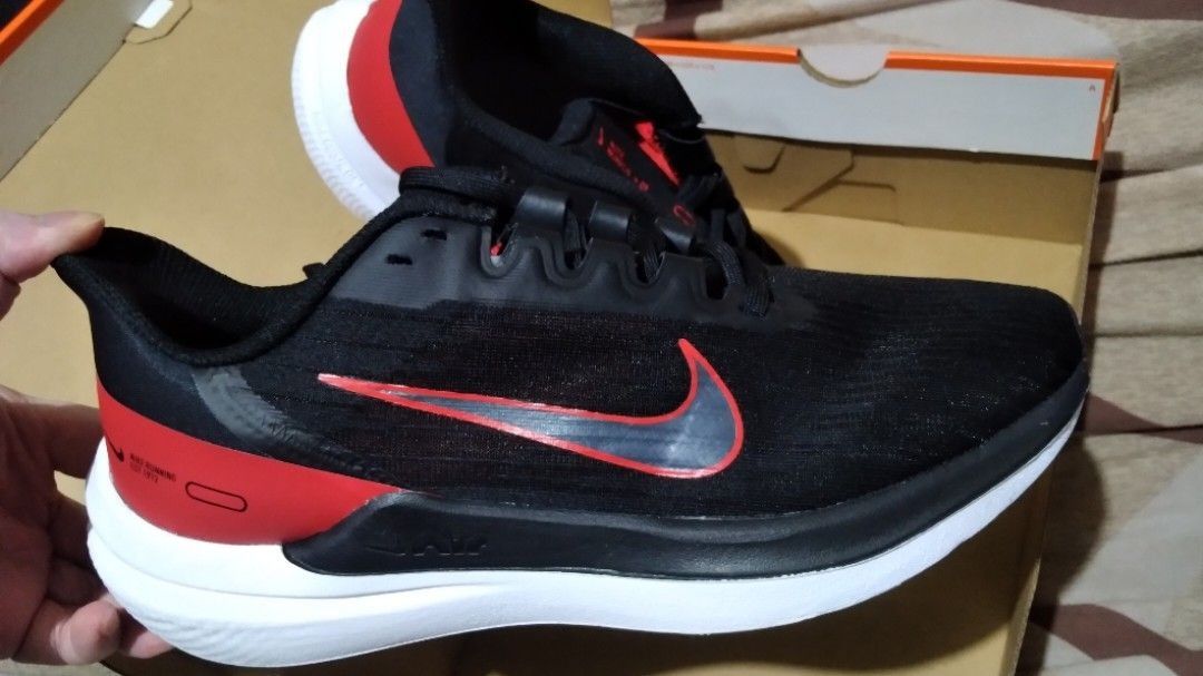 Nike Air winflo dark blue 7.5 (Category: Sneakers) located in Cainta. Submitted by patrickwilsonstore (Listing ID 1444689994, Image 3). Description: Nike air winflo size 7.5 us bnews 3,300 .
