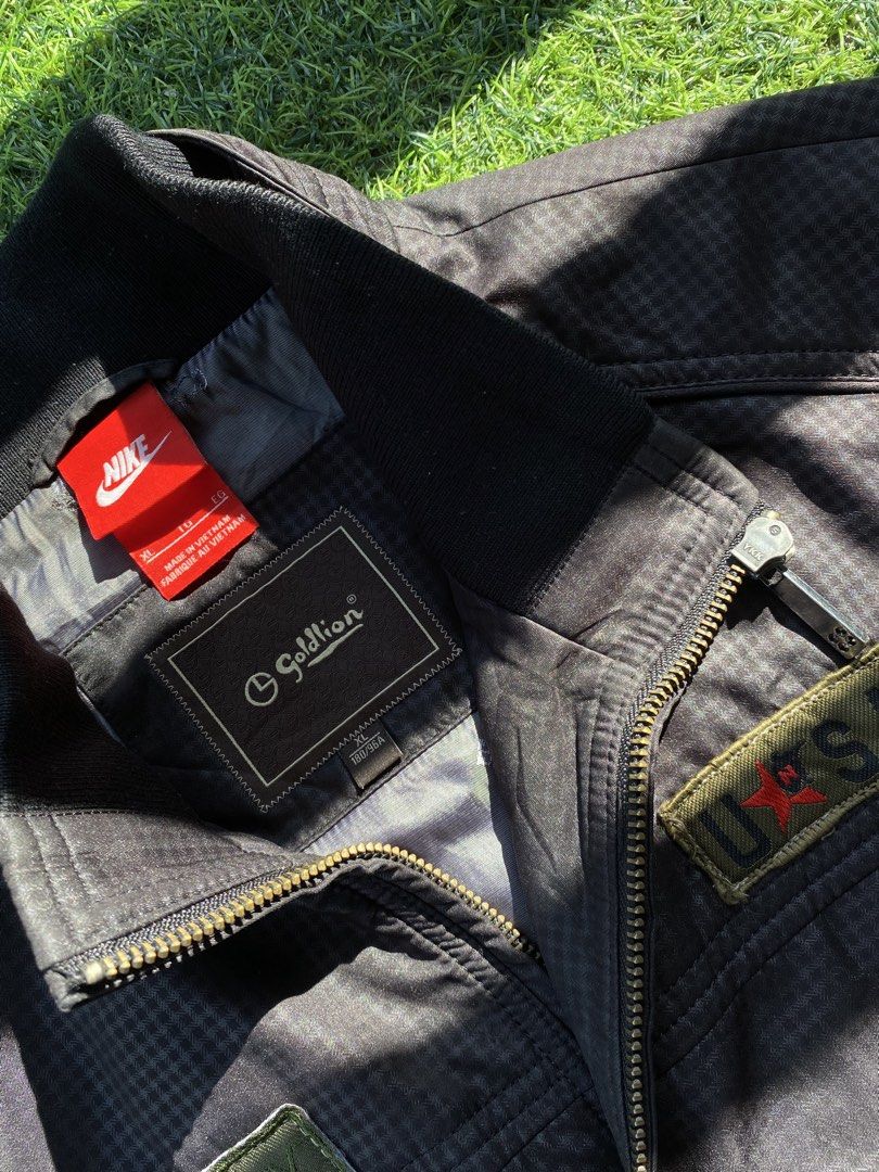 Nike Goldlion Jacket US Army Patches (Category: Coats, Jackets and Outerwear) located in Antipolo. Submitted by saphnie (Listing ID 1444707818, Image 2). Description: Limited edition Nike X Goldlion Perfect for motor Riders. Excellent Condition 10/10 Pwede sa maselan Size XL(W23/L27) No issue check all you want upon meet up. ₱1,750 only Meet up Cogeo KFC(Antipolo) Lalamove ikaw po mismo magbook para may control ka sa rider mo.