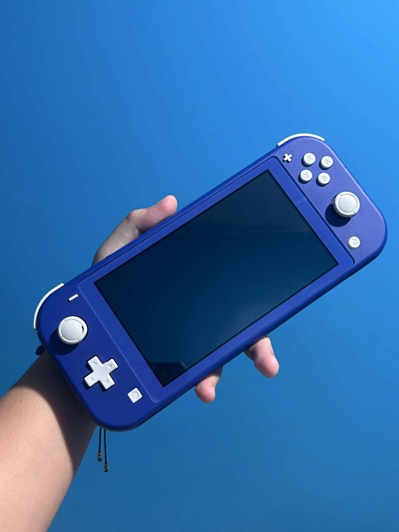 NINTENDO SWITCH LITE (Category: Nintendo) located in Manila. Submitted by benditajy117967 (Listing ID 1444748573, Image 1). Description: NINTENDO SWITCH LITE ( BLUE ) LIKE NEW CONDITION ! PWEDE SA MAARTE FOR SALE WITH SLIGHT ISSUE SA ANALOG GRIP ( SEE PHOTOS ) COMPLETE BOX + CHARGER ₱6,500 Inclusions: CONSOLE CASE CHARGER NO ISSUES ! ALL WORKING - UNLI TEST IF MEETUP ANTIPOLO LOCATION ! GAME CARDS WITH CASE: POKEMON ZA - ₱1850 POKEMON VIOLET - ₱ 