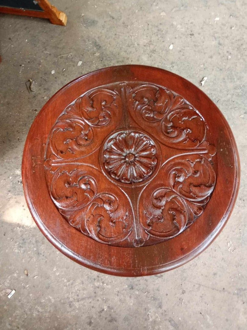 Old Victorian Coffee Table (Category: Other Home Furniture) located in Rizal. Submitted by mommykiee (Listing ID 1371406344, Image 2). Description: Old Victorian Coffee table Made of narra wood Size: D23 H22inch Newly stripped & varnished.
