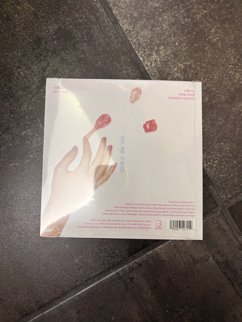 [On Hand/ Sealed 7” Vinyl Record] Olivia Rodrigo: Drop Dead (Category: Vinyls) located in Quezon City. Submitted by migch_5071 (Listing ID 1444822794, Image 2). Description: Olivia Rodrigo 7” Vinyl Record Drop Dead 💿 Brand New, Sealed 💿 Shipping: c/o buyer (delivery within 1-3 days) 💿 Location: Metro Manila.