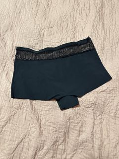 (Category: ) located in . Submitted by caufl.clothes (Listing ID 1444745155, Image 1). Description: .