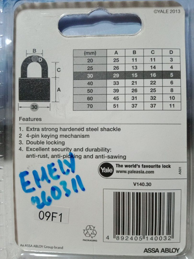 Padlock (Category: Locks, Doors & Gates) located in Manila. Submitted by carlyn5 (Listing ID 1444817978, Image 3). Description: √Yale brand √brass padlock √extra strong hardened steel shackle √size: 30mm.