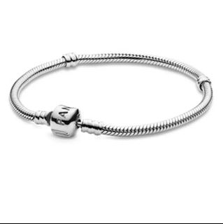 (Category: ) located in . Submitted by items.preloved.92 (Listing ID 1444768455, Image 1). Description: .