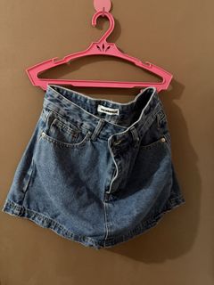 (Category: ) located in . Submitted by fabdeclutter (Listing ID 1444854114, Image 1). Description: .