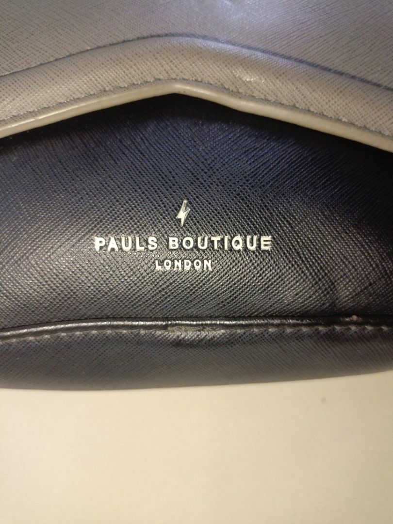 Paul's Boutique Sling Bag (1) (Category: Cross-body Bags) located in San Pedro. Submitted by elevens_online_thrift_shop (Listing ID 1444809818, Image 3). Description: may issue sa strap kaya mura zoom pic for condition.