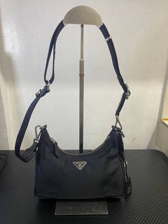 (Category: ) located in . Submitted by thrifted_aura (Listing ID 1444754531, Image 1). Description: .