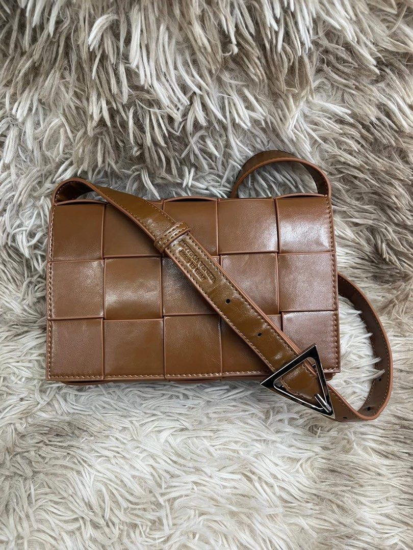 Preloved Bottega Venetta Crossbody (Category: Luxury Bags & Wallets) located in Manila. Submitted by bagsandshoesmanymore (Listing ID 1444737137, Image 1). Description: Preloved Bottega Veneta Size 22cm Japan thrift source🇯🇵 Actual photos posted Please read before you order 👉🏻❗️Payment first before shipping ❗️Cut off time of payment 11am sameday delivery ❗️NO MEET UP / NO PICK UP ❗️ORDER CANNOT BE CANCELLED ❗️PLEASE DON’T BUY IF YOU ARE IN DO