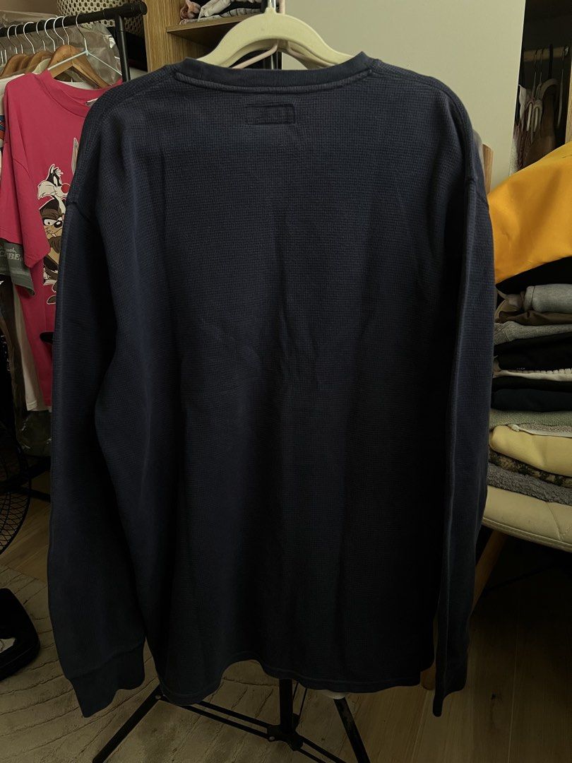 Ralph Lauren Navy Blue Waffle Sweatshirt (Category: Luxury Apparel) located in Munoz. Submitted by dong4tti (Listing ID 1444726989, Image 2). Description: SIZE L ON TAG BLUE RL TAG AUTHENTIC EXCELLENT CONDITION NO ISSUE .