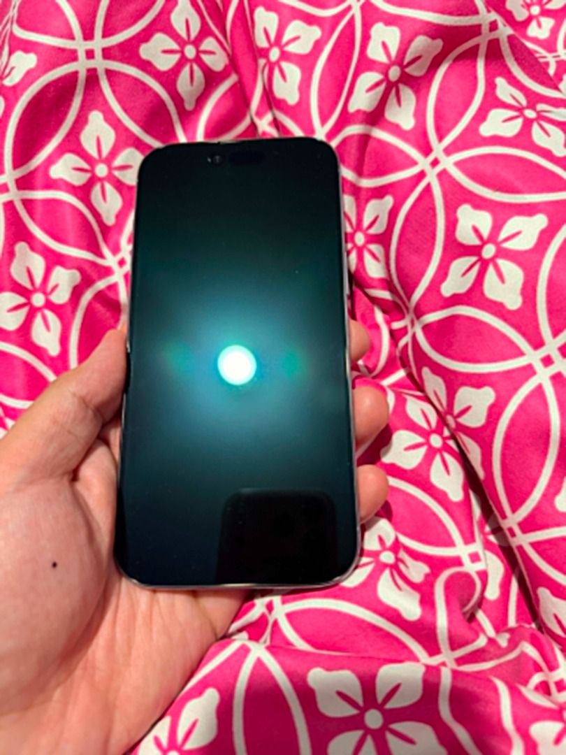 [Read the Description] FOR SALE - Iphone 17 Air (Category: iPhone Air Series) located in Caloocan City. Submitted by safetree_497fad (Listing ID 1444845851, Image 3). Description: For sale but slightly negotiable. THERE ARE NO ISSUES AND WITH DOCUMENTATION (Pass sa lowballers) RFS: GOT A NEW PHONE! Battery: 99% Battery Health Storage Capacity: 256GB Condition: Excellent / Like New Selling my iPhone 17 Air. The phone is in fantastic condition, hea