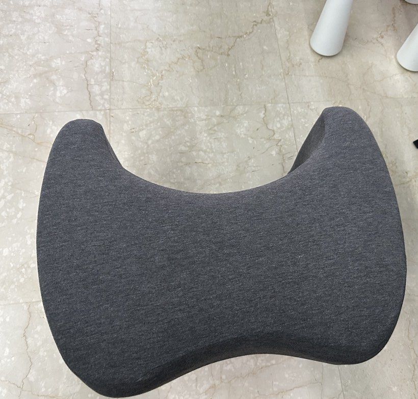 Reading and gaming pillow486681179367690241