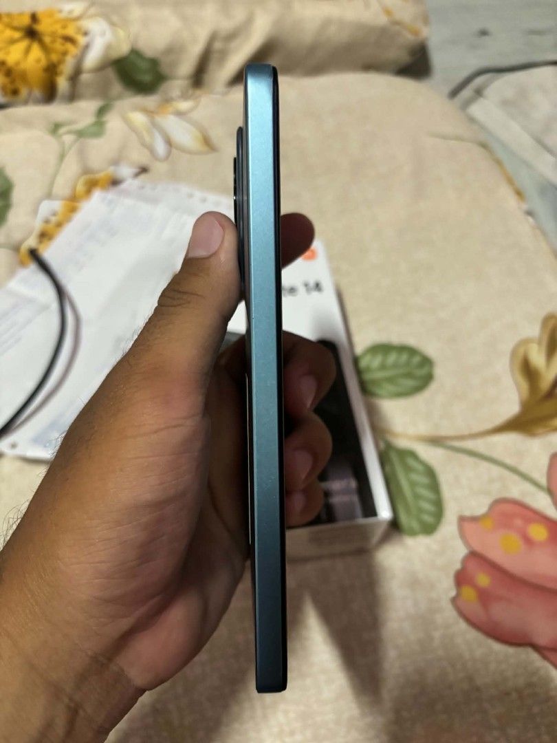 Redmi note 14 (Category: Xiaomi) located in Paranaque City. Submitted by gingerman (Listing ID 1444856644, Image 3). Description: FOR SALE COMPLETE LAST JANUARY NABILI 6/128 ISSUE DENTS.