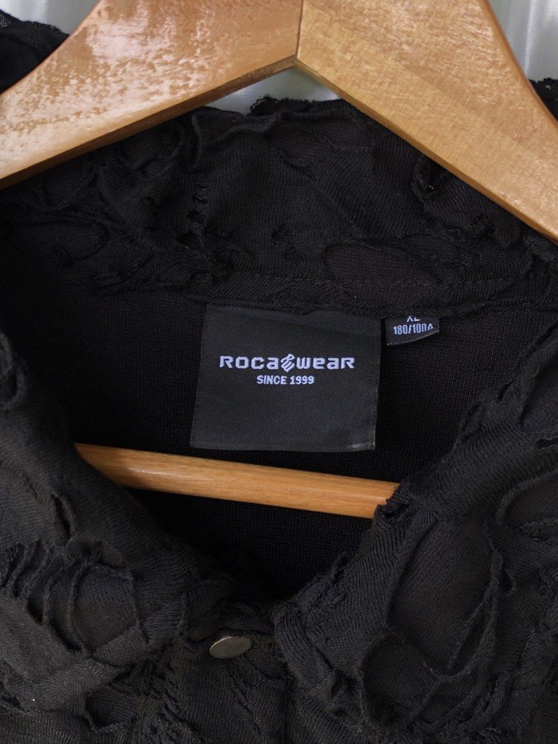 Roca Wear Distressed Polo Shirt (Category: Activewear) located in Manila. Submitted by saycoauldrey (Listing ID 1444774019, Image 3). Description: -Length 31 -Width 25 -Cr 9.9 -Condition 10/10 -Issue None.