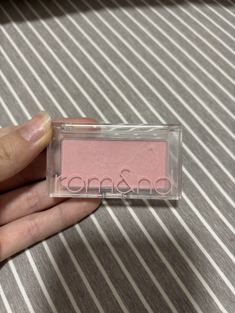 rom&nd Better Than Cheek Blush C02 Cherry Blossom (Category: Makeup) located in Taguig. Submitted by maikesih (Listing ID 1444832149, Image 1). Description: - Brand: rom&nd - Used only a few times - retails 400 pesos - bought in korea in 2024 - Shade: C02 Cherry Blossom (Lovely Pink) - Effect: Natural flush - Packaging: Clear with brand name - Expiry Date: 2027.03.17.