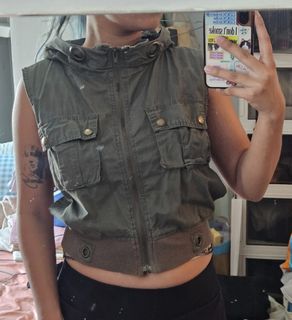 (Category: ) located in . Submitted by normalgirl44 (Listing ID 1444836805, Image 1). Description: .