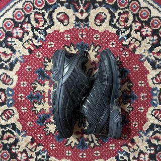 (Category: ) located in . Submitted by pulito.streetwear (Listing ID 1444695821, Image 1). Description: .
