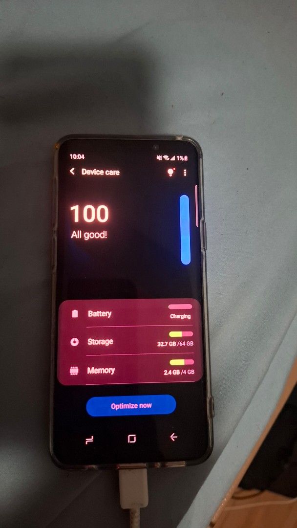 Samsung Galaxy S9 64 gb (Category: Samsung) located in Cebu City. Submitted by topsno (Listing ID 1444810635, Image 2). Description: Samsung Galaxy S9 Only issues are Paint chip and screen burn in. Snapdragon US model Sim Unlocked (even though it has a T-mobile splash screen.) Comes with free cable and phone case negotiable.