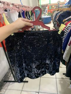 (Category: ) located in . Submitted by leans_closet (Listing ID 1444788966, Image 1). Description: .