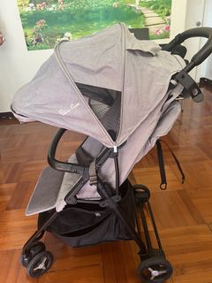 （分類：）位於 。 由 theracketloncoach 提交（商品編號 1444757732，圖片 1）。簡介： 。