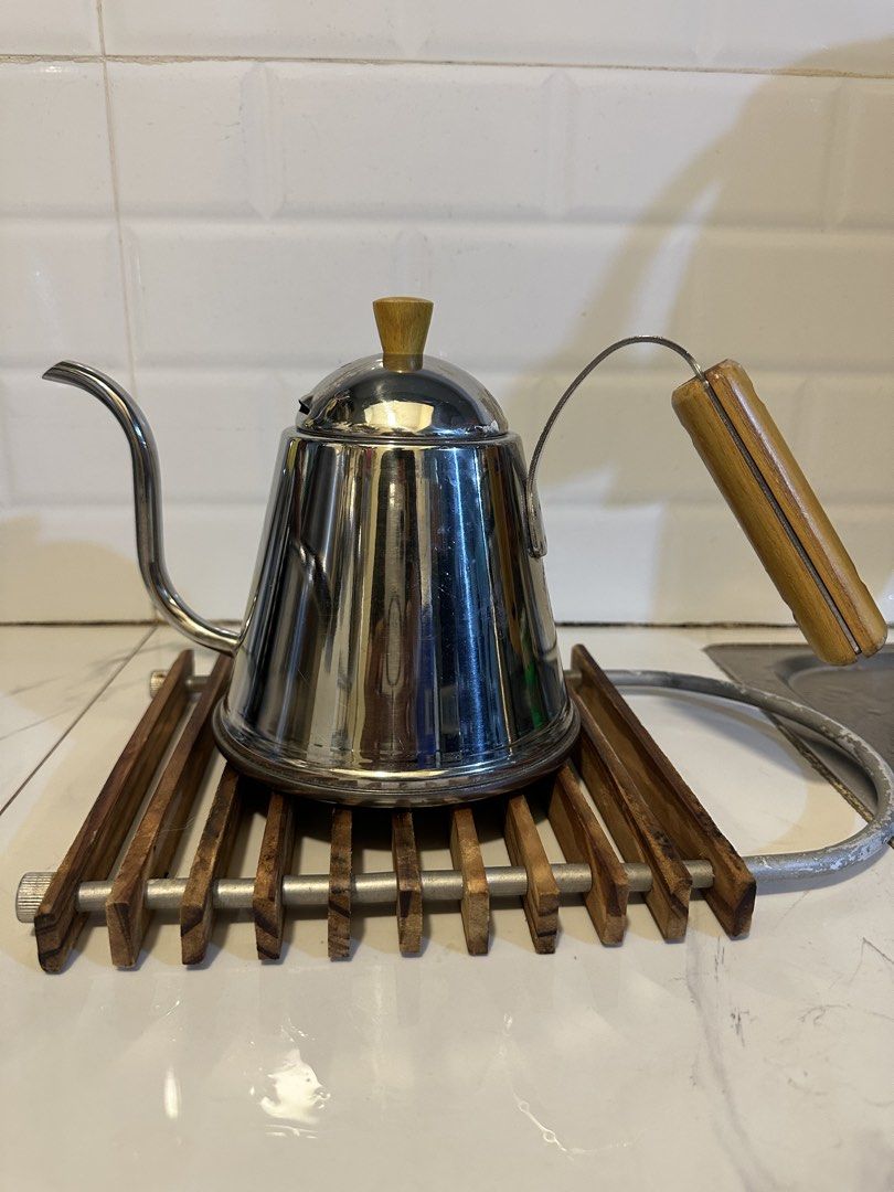 Stainless Gooseneck Coffee Kettle Drip (1Liter) (Category: Coffee & Tea Tableware) located in Rodriguez. Submitted by pwestoonlinestore (Listing ID 1444808626, Image 1). Description: Stainless Gooseneck Coffee Kettle Drip (1Liter) Loc: Montalban Rizal 📍 700 each Thrifted items (JAPAN SURPLUS).