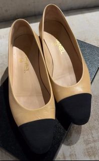 (Category: ) located in . Submitted by luxfashionz (Listing ID 1444775235, Image 1). Description: .
