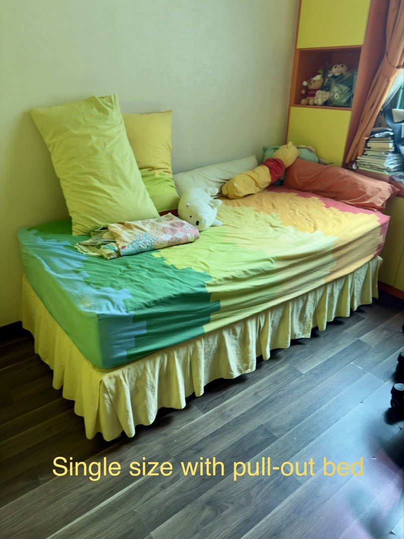 Super Single Pull-Bed (Category: Bed Frames & Mattresses) located in Singapore. Submitted by slimaries (Listing ID 1444797876, Image 1). Description: Kings’s Super Single Pull-out Bed Bottom mattress hardly used No stains or tears (except the bottom of the cloth) Dimension: 1940mm LX 1008mm W * price quoted without top mattress Self Collection and PM for more details .