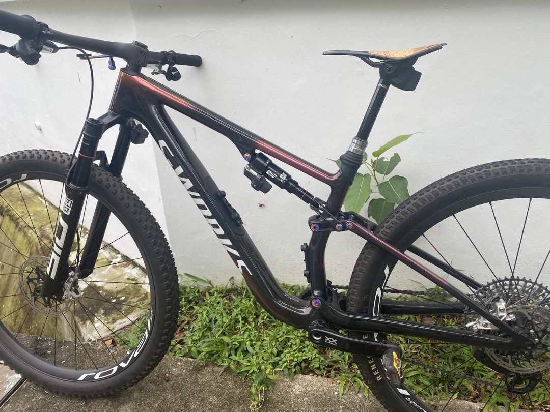 S-works Epic 8 Flight Attendent (Category: Parts & Accessories) located in Singapore. Submitted by turbosnail_james (Listing ID 1444701966, Image 1). Description: Sale is for complete bike without pedals, computer mount and saddle only. What you see is what you get. Comes complete with all batteries and chargers. Medium size frame. Standard stock parts with Ceramicspeed bb and titanium shock mount bolts..