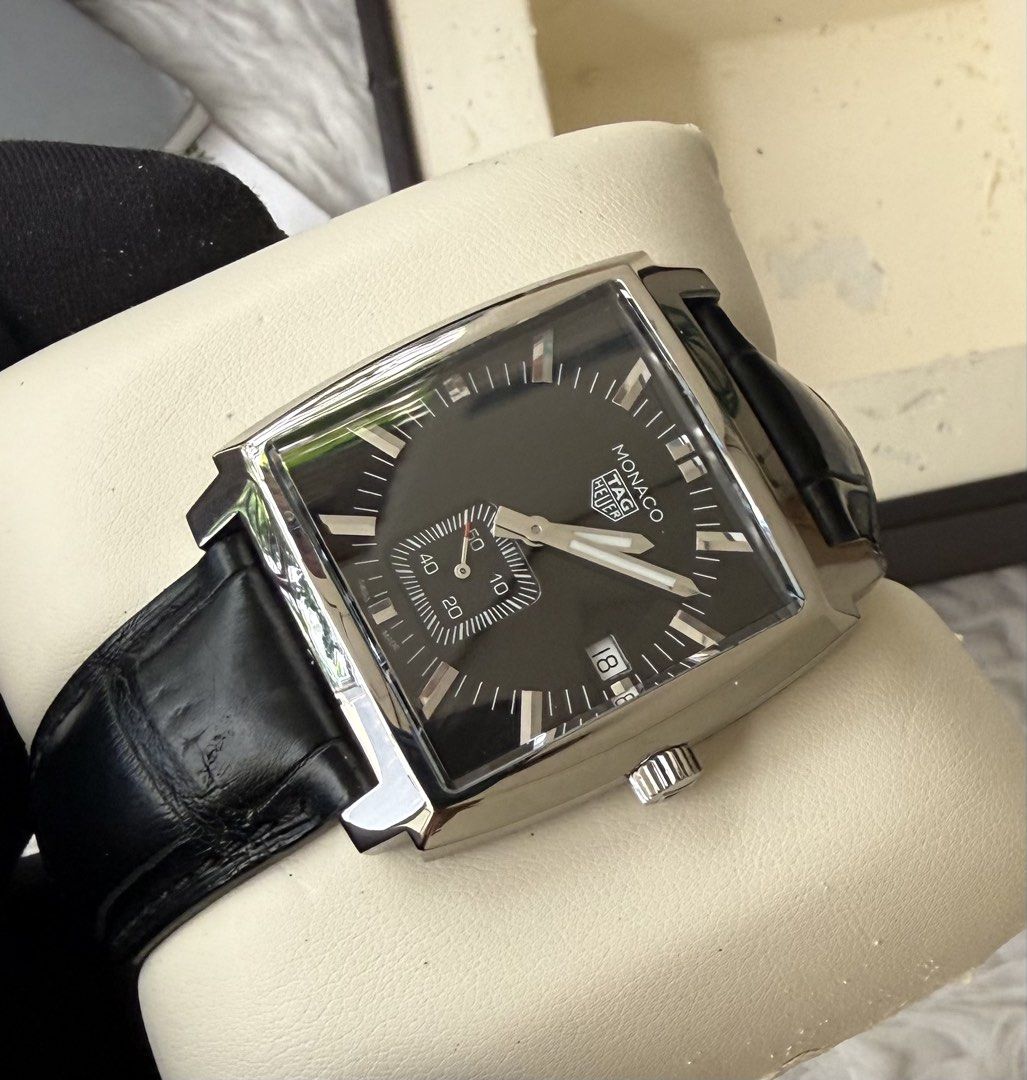Tag Heuer Monaco (Category: Luxury Watches) located in Quezon City. Submitted by pedro_demain (Listing ID 1444808035, Image 3). Description: Tag heuer Monaco Waw131a model 37mm quartz With box,manual & watchworks authentication receipt 9/10 condition Qc & Bgc area.