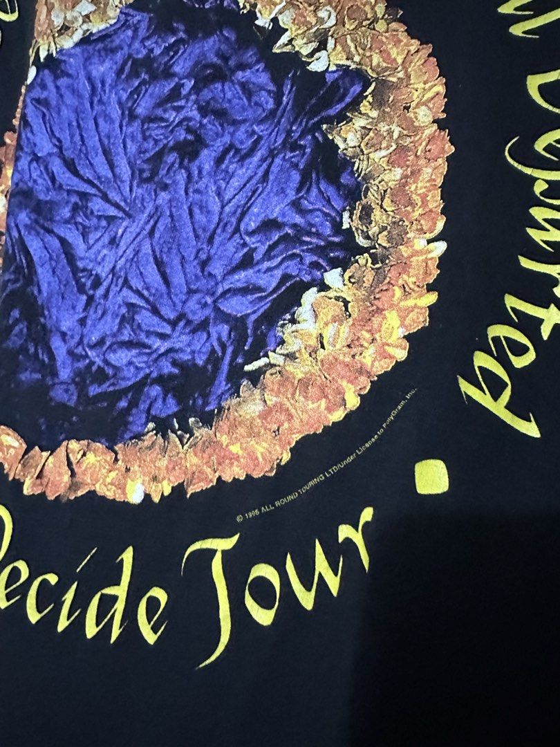 The Cranberries 1996 (Category: Tshirts & Polo Shirts ) located in Bacolod City. Submitted by Geron (Listing ID 1444807011, Image 3). Description: The cranberries 1996 free to decide tour Pristine condition 21.5/27 Polygram tag, true vintage.